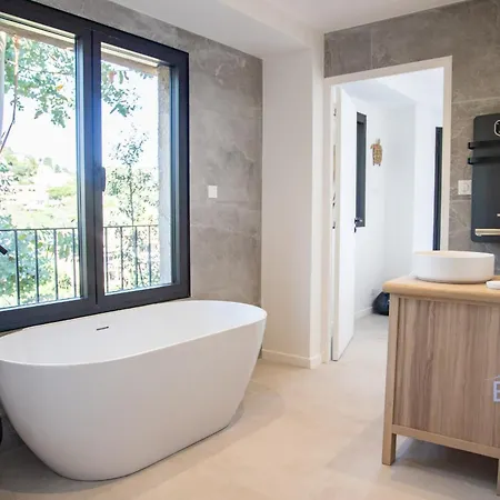Sumptuous With Sea View And Its Renovated Outbuilding In The Heart Of 别墅 *