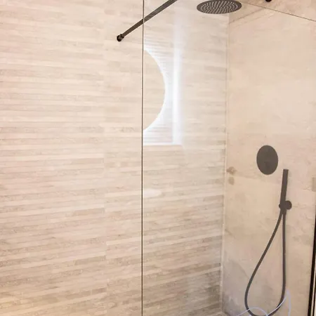 别墅 Sumptuous With Sea View And Its Renovated Outbuilding In The Heart Of 泰晤勒·苏尔·梅尔