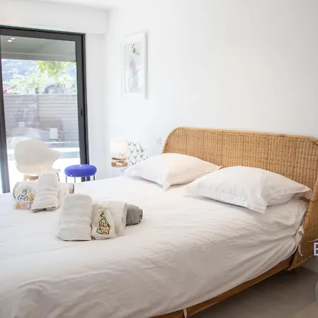 Sumptuous With Sea View And Its Renovated Outbuilding In The Heart Of 泰晤勒·苏尔·梅尔