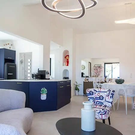 别墅 Sumptuous With Sea View And Its Renovated Outbuilding In The Heart Of *
