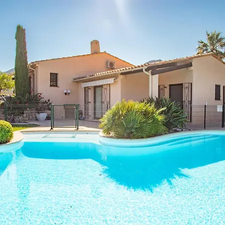 Sumptuous With Sea View And Its Renovated Outbuilding In The Heart Of * Théoule-sur-Mer